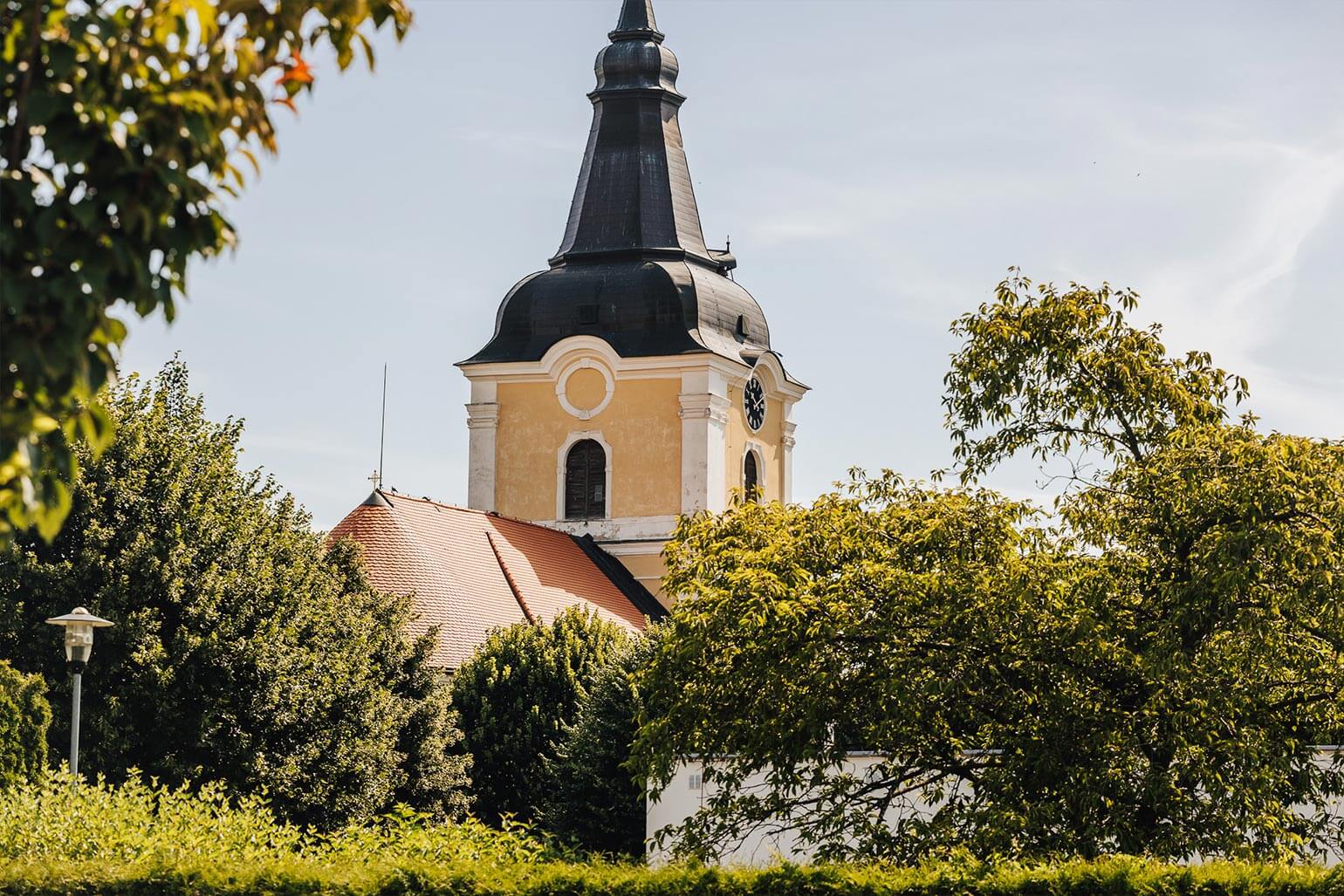 Jičín kostel Panny Marie del Salle