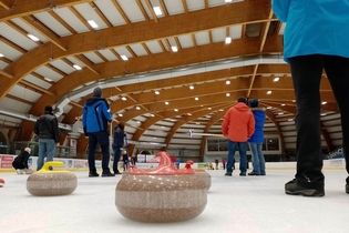 Jičín Zimní stadion pohled na hlavní vchod