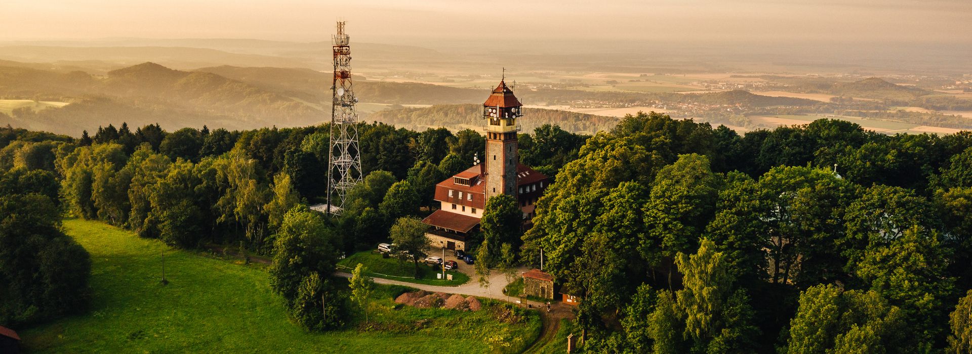 Tábor Hill