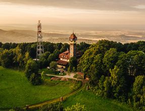 Tábor Hill